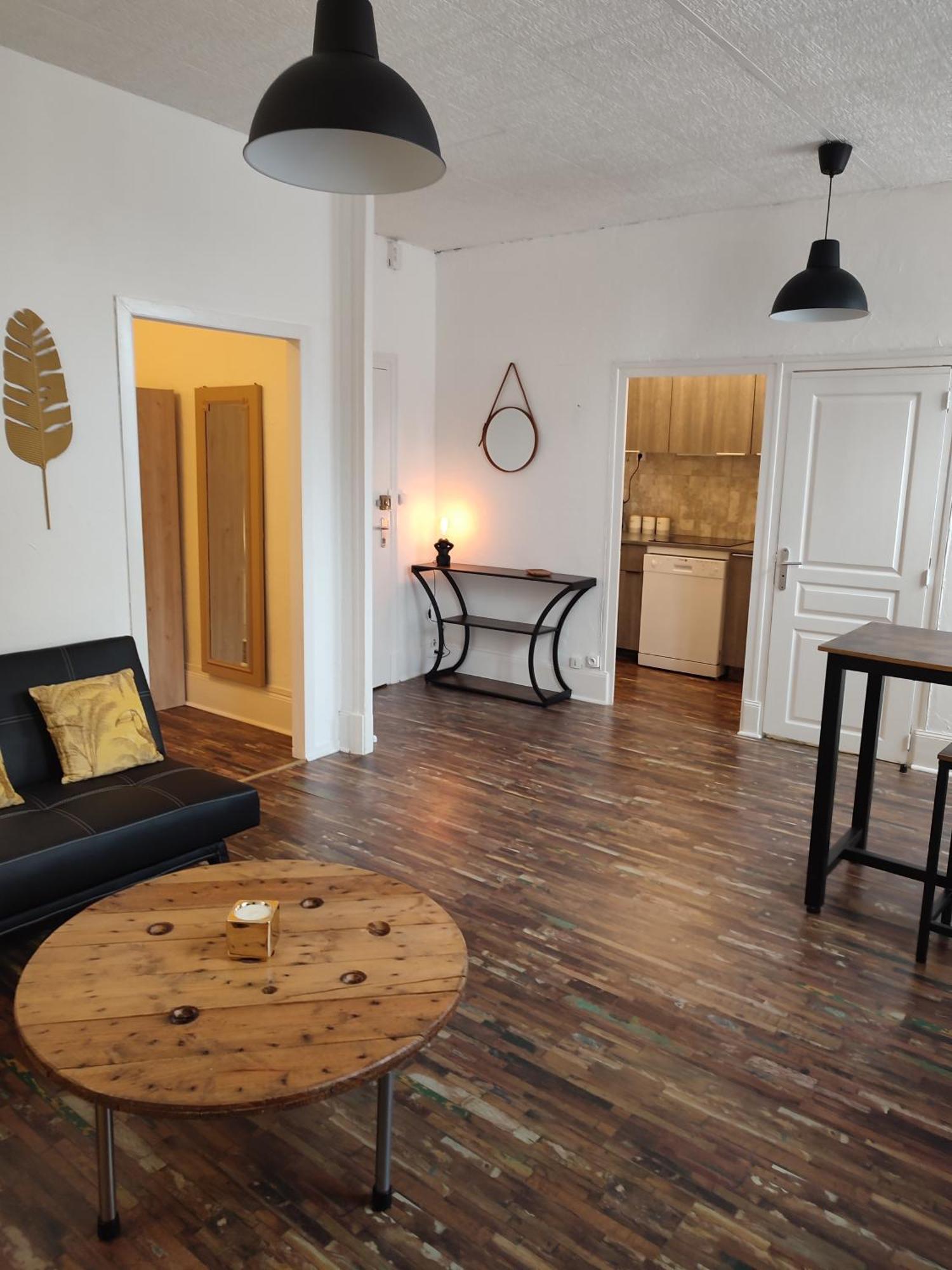 T1 Lumineux Et Climatise Apartment Шани Екстериор снимка