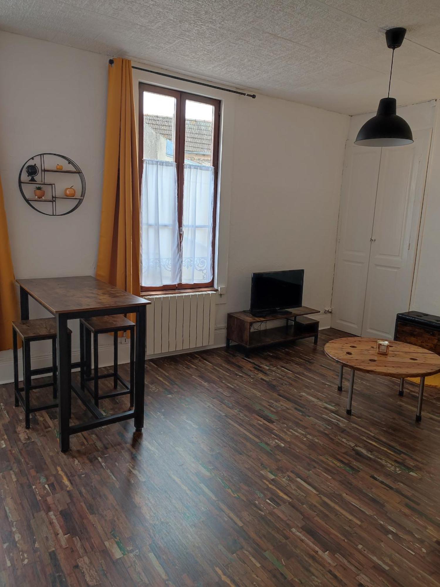 T1 Lumineux Et Climatise Apartment Шани Екстериор снимка